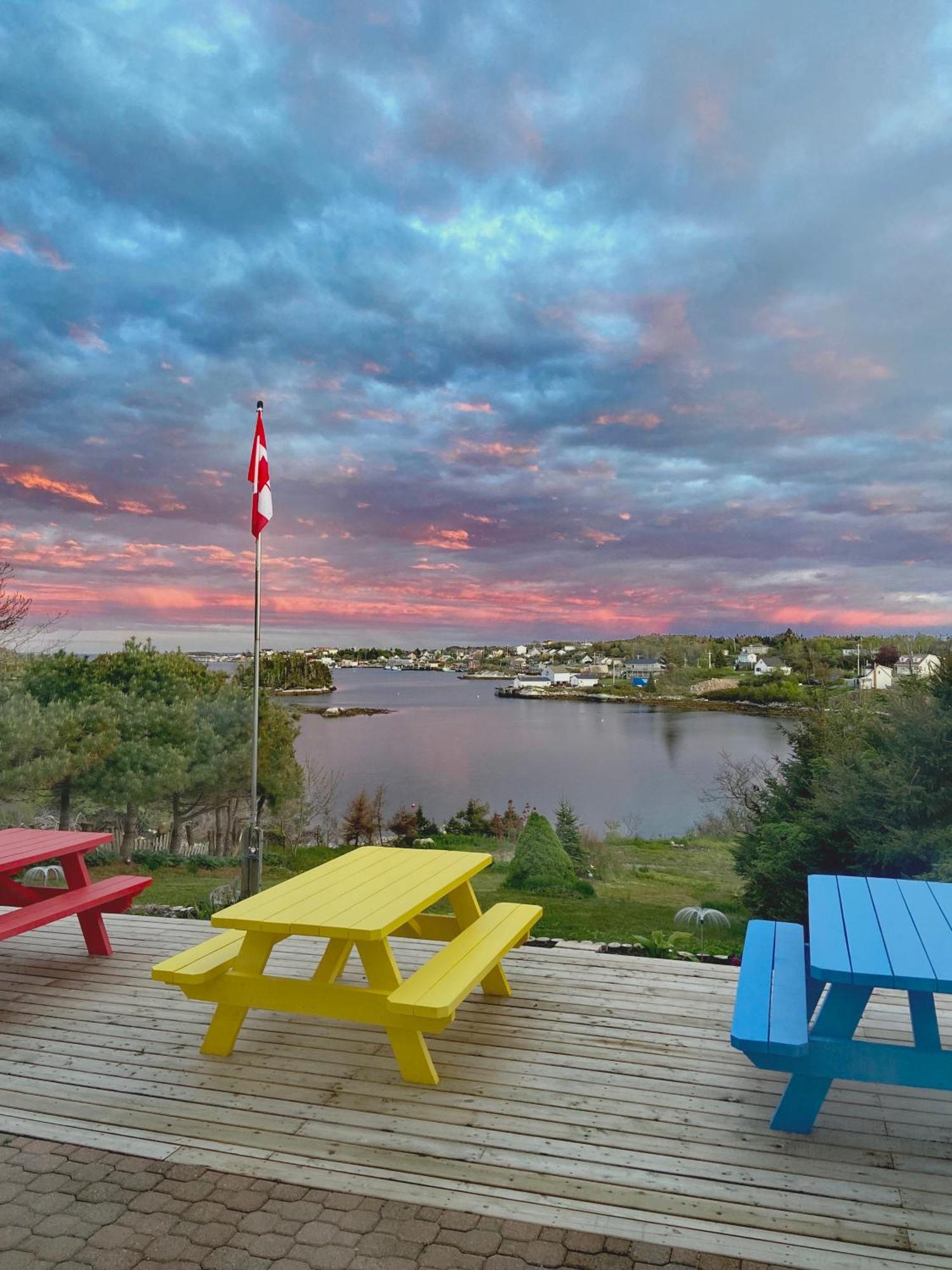 181 Oceanside Inn Peggy's Cove Bagian luar foto