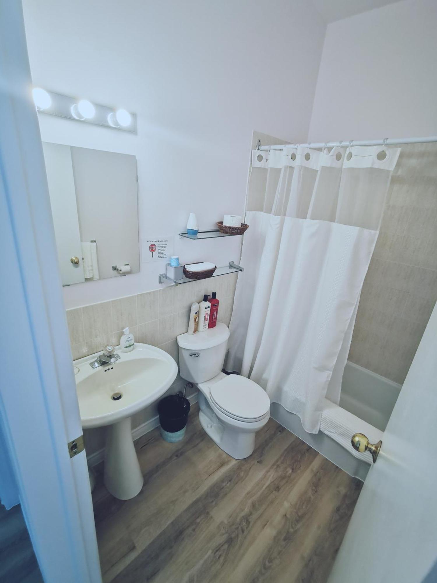 181 Oceanside Inn Peggy's Cove Bagian luar foto