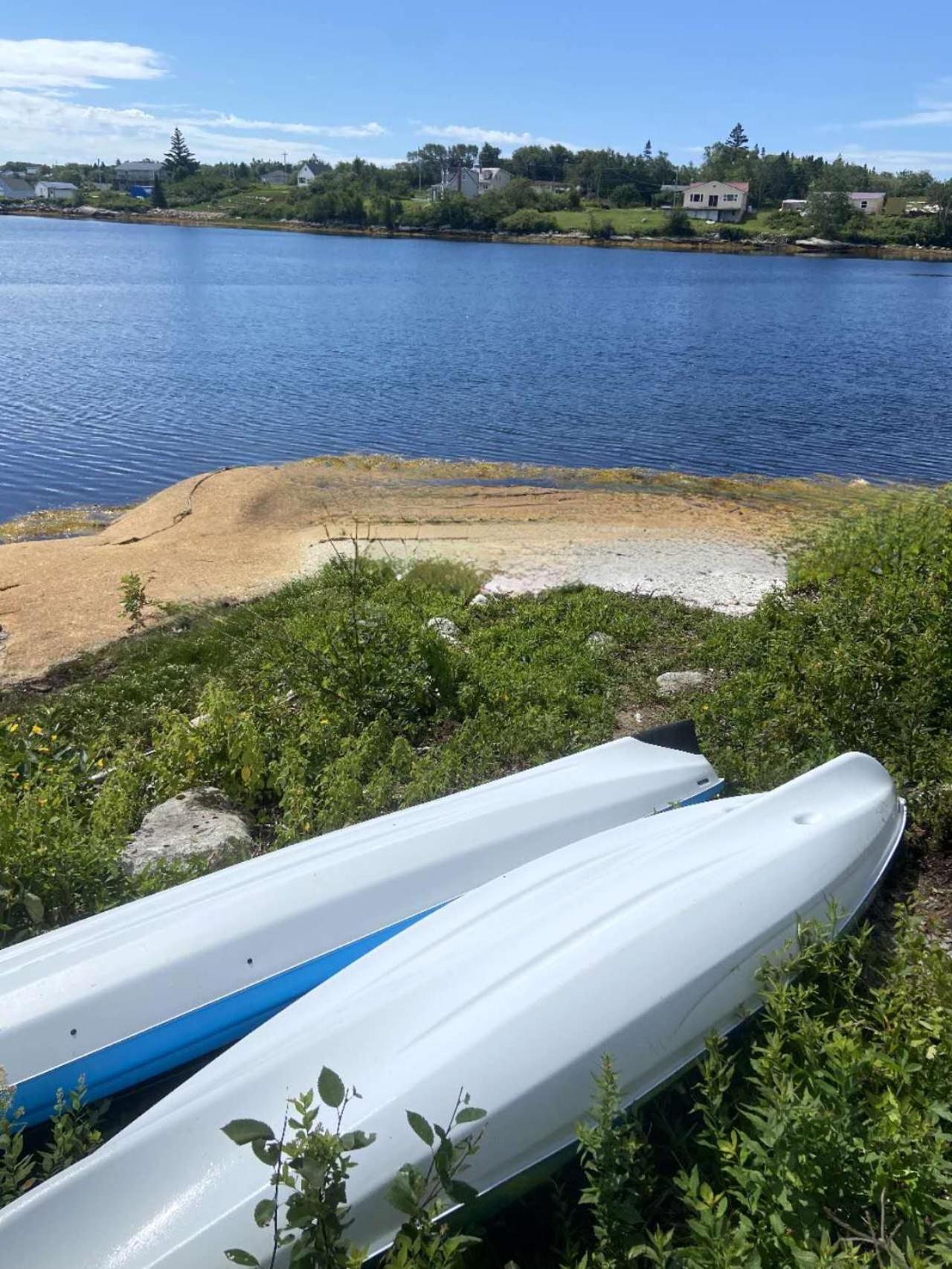 181 Oceanside Inn Peggy's Cove Bagian luar foto