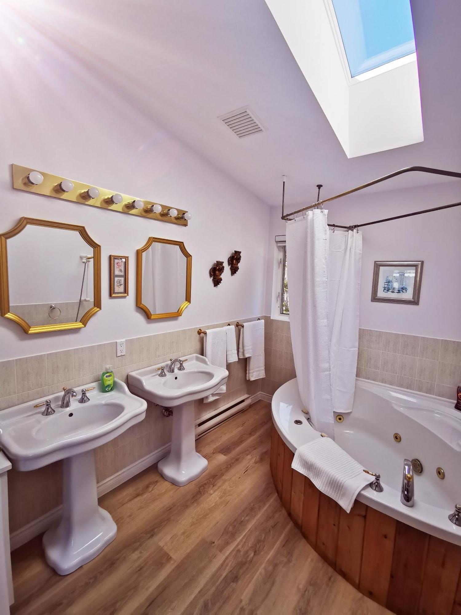 181 Oceanside Inn Peggy's Cove Bagian luar foto